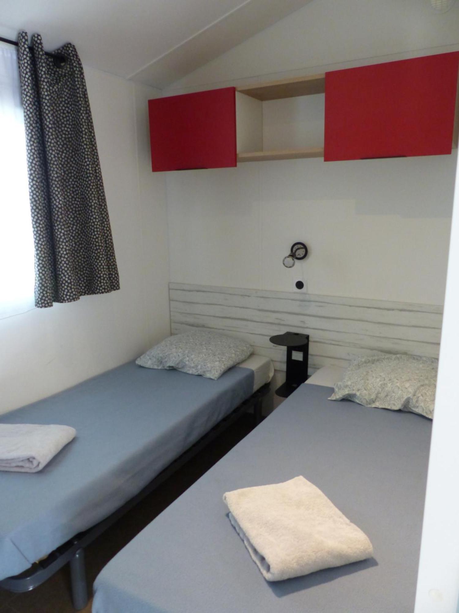 Camping Lou Broustaricq Sanguinet Ruang foto